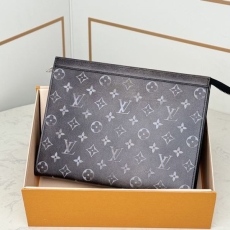 Louis Vuitton Clutch Bags